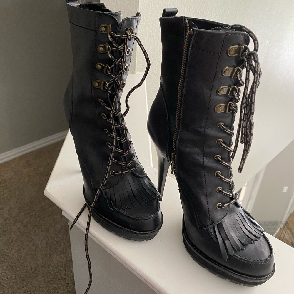 Steve Madden leather caddet boots
